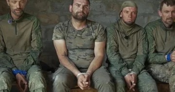 Rus əsgərləri döyüşsüz təslim olublar...