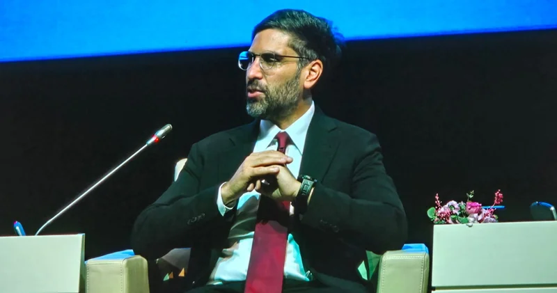 Rövşən Nəcəf: Azərbaycanın karbohidrogen layihələrinə investisiya marağı çoxdur
