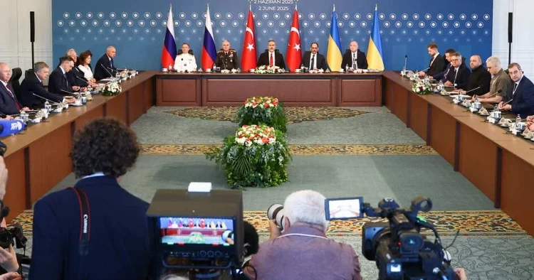 Rusiyadan danışıqlar imitasiyası: Moskva Kiyev qarşısında elə tələblər qoydu ki...