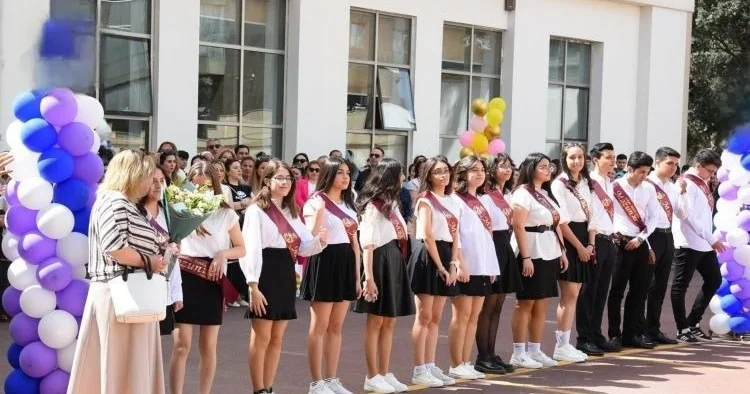 XI sinfi bitirənlərin SAYI AÇIQLANDI