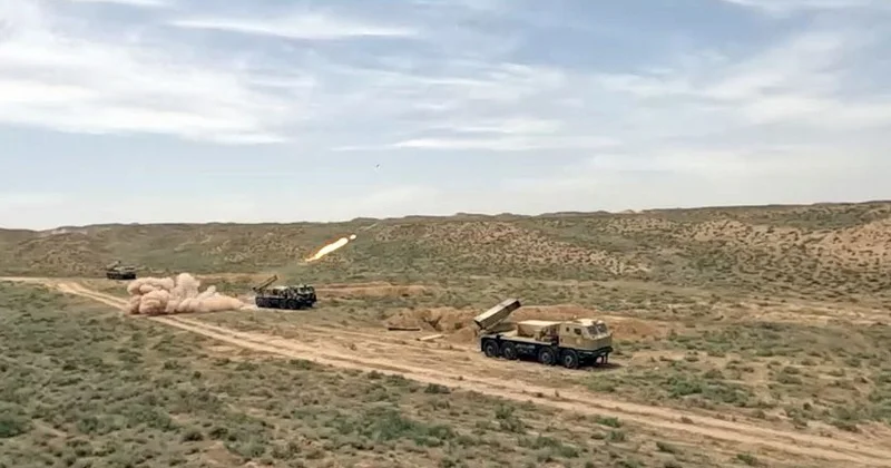 Минобороны: Проведены тактические учения с боевой стрельбой