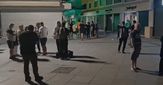 Türkiyədə güclü zəlzələ: insanlar küçəyə axışdı Ölən var