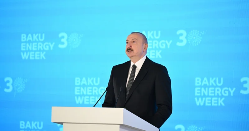 Prezident Bakıda sərgi və forumun açılışında çıxış etdi (YENİLƏNİB)