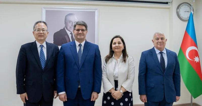 Rəşad İsmayılov Asiya İnkişaf Bankının vitse prezidenti ilə görüşdü FOTOLAR