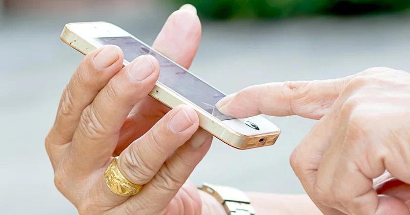 Telefonunuz sizi dinləyirmi və ya əsl risk hardadır?