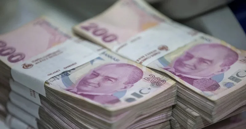 Hesabına 21,8 milyard köçüb, istifadə edə bilmir