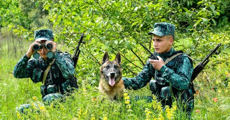 SON DƏQİQƏ: Bu şəxslər sərhədimizi qanunsuz keçmək istədi FOTO