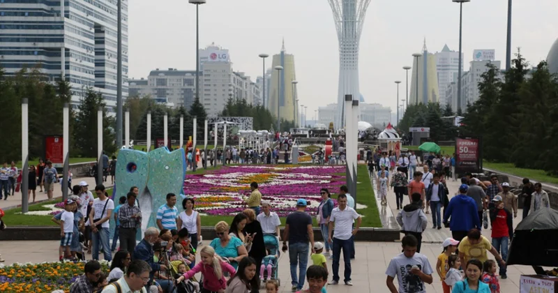 Qazaxıstanda Rusiya vətəndaşları üçün YENİ QADAĞA