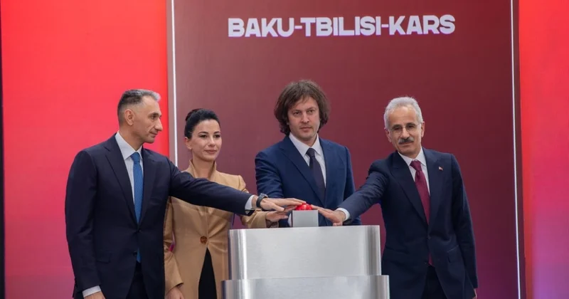 Modernləşdirilmiş Bakı Tbilisi Qars dəmir yolu: Azərbaycanın regional logistika qovşağına çevrilməsində mühüm addım FOTO VİDEO