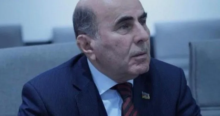QOCA KANSLER VƏ YENİ ALMANİYA