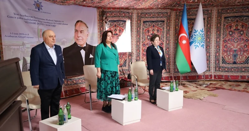 YAP gənc fəallarla görüş keçirdi FOTOLAR