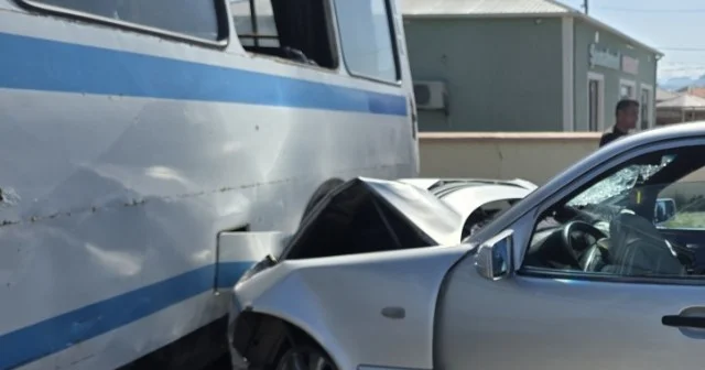 Naxçıvanda avtobusla maşın toqquşdu Xəsarət alanlar var