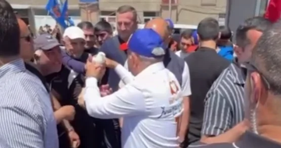 Пашинян не смог запустить голубя мира Minval Politika