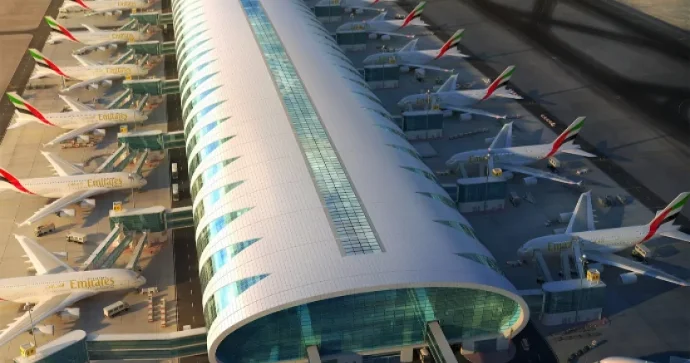 Dubay aeroportu VURULDU