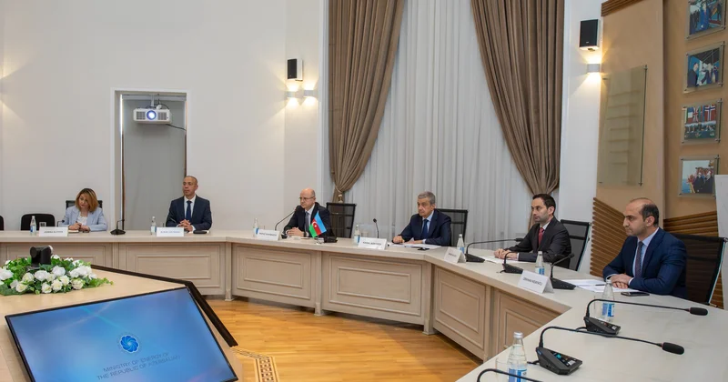 Energetika naziri Venesuela və İran nazir müavinləri ilə görüşüb