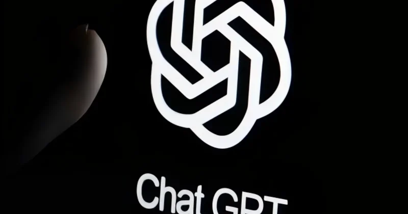 ChatGPT son bir ildə Azərbaycandakı bazar payının 16 % ni itirib
