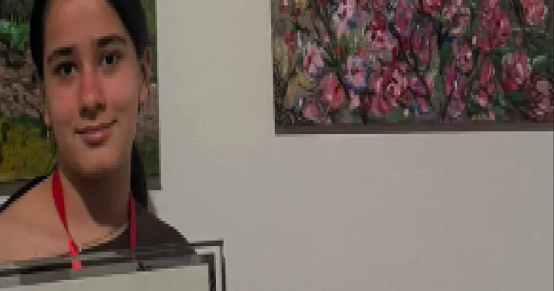 12 летняя художница из Гянджи представила Азербайджан в Пекине