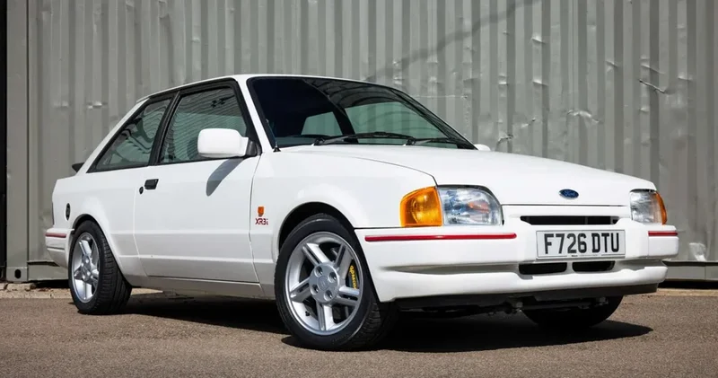 Əfsanəvi Ford Escort yenidən həyata qaytarıldı...
