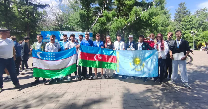 Azərbaycanın gənc avarçəkənləri Qazaxıstanda tam heyətlə medal qazanıblar