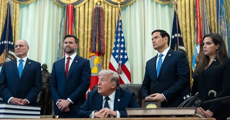 Трамп настаивает и опровергает
