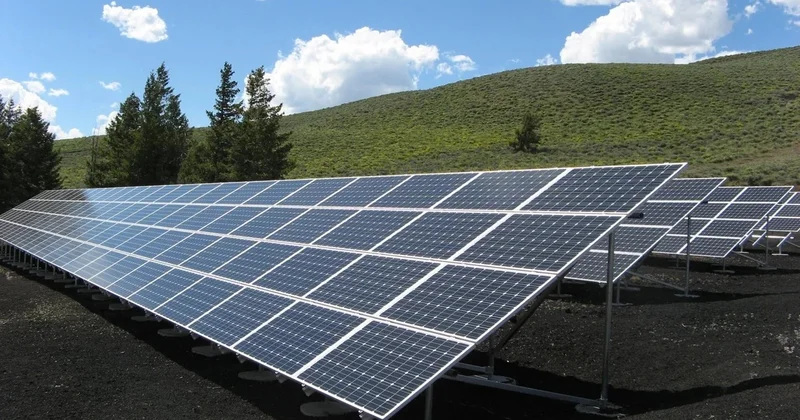 AERA damüstü günəş enerjisində yeni biznes modelinin üstünlüklərini açıqlayıb