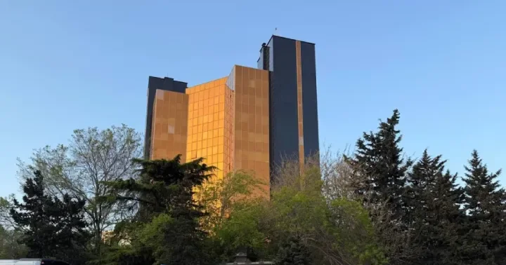 Mərkəzi Bankın aktivləri azalıb, mənfəəti isə 724 milyon manatı keçib