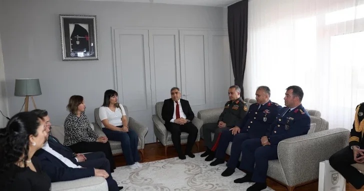 Военный атташе Азербайджана навестил семьи погибших в авиакатастрофе турецких военнослужащих