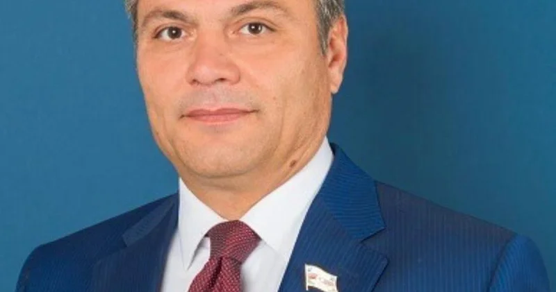 Çoxvektorlu xarici iqtisadi siyasətdə prioritet enerji ŞƏRH
