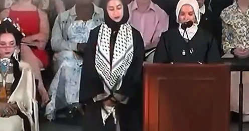 Quran oxumaq Harvardda ənənəyə çevrilib..?