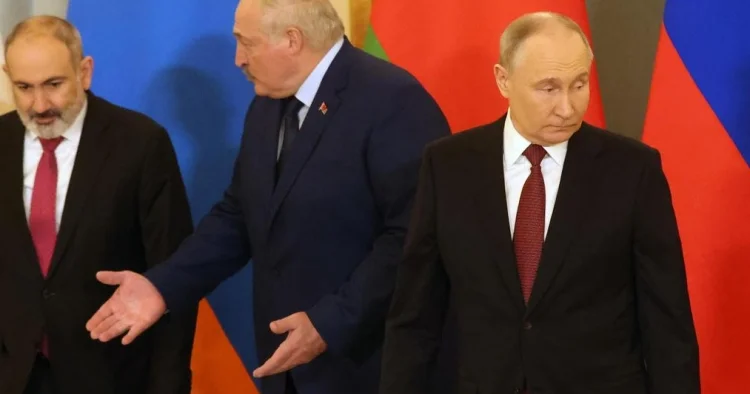 Kremlin absurd niyyəti Ermənistan üçün “Ukrayna ssenarisi”
