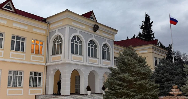 Посольство России в Баку подтвердило доступ российских консулов к задержанным россиянам