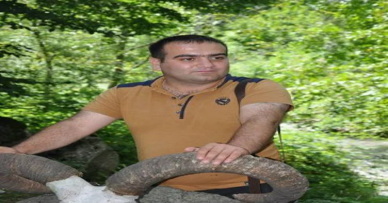 Bəzən ayaqqabı olmaq keçir içimdən... Tural Balabəylinin şeirləri