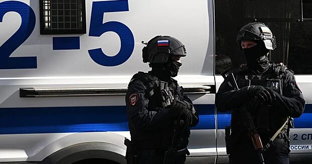 Moskvada avtomobillər şübhəli əşya ilə yoxlanılır...