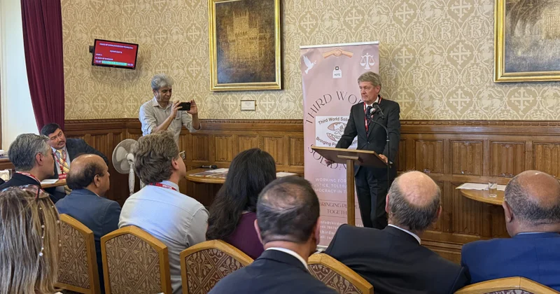 Britaniya Parlamentinin Lordlar Palatasında Orta Dəhlizlə bağlı yüksək səviyyəli tədbir keçirilib