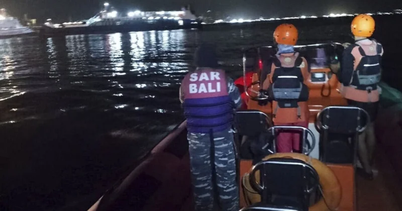 Balidə bərə batıb Onlarla insan itkin düşdü