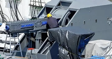 Yapon döyüş gəmisində relsli silahın fotoşəkilləri yayılıb...