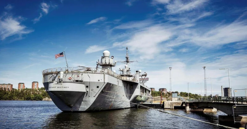 Корабль ВМС США прибыл в Стокгольм
