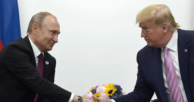 Tramp və Putin arasında bir saat çəkən müzakirə Rusiya Ukrayna məsələsində geri çəkilməyib