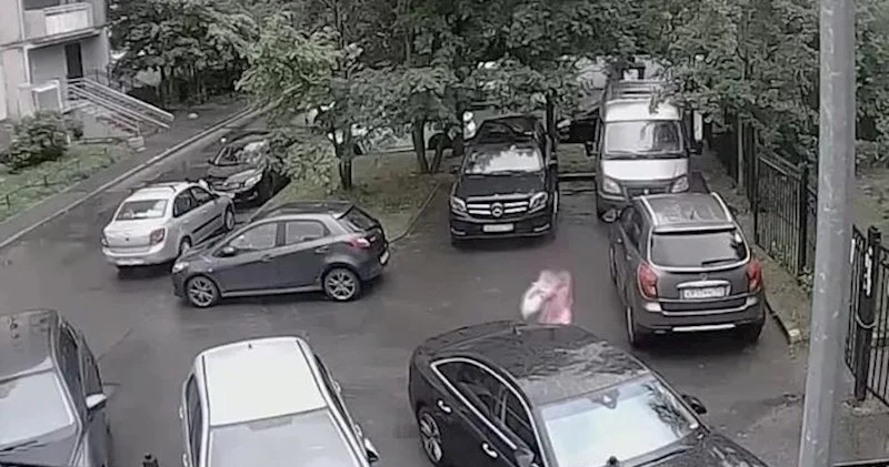 Rusiyadan çıxa bilmək üçün terror aktı törətməyə cəhd etdi Video