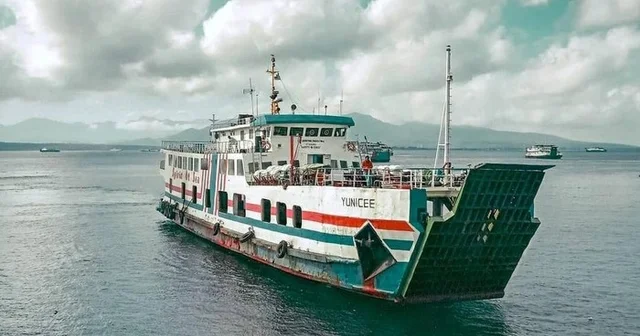 Bali adasının yaxınlığında göyərtəsində 65 sərnişinin olduğu bərə batıb: Ölənlər var