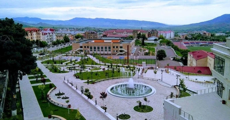 Xankəndi dünyanın diqqət mərkəzində… İƏT Zirvə Görüşü start götürdü
