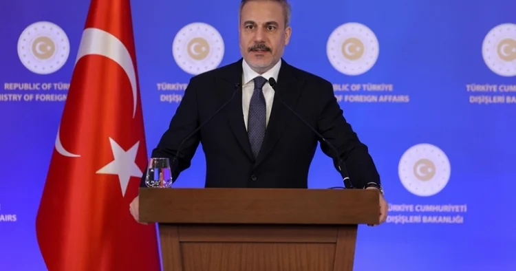 Hakan Fidan HƏMAS nümayəndələri ilə Qəzzada atəşkəsi müzakirə edib