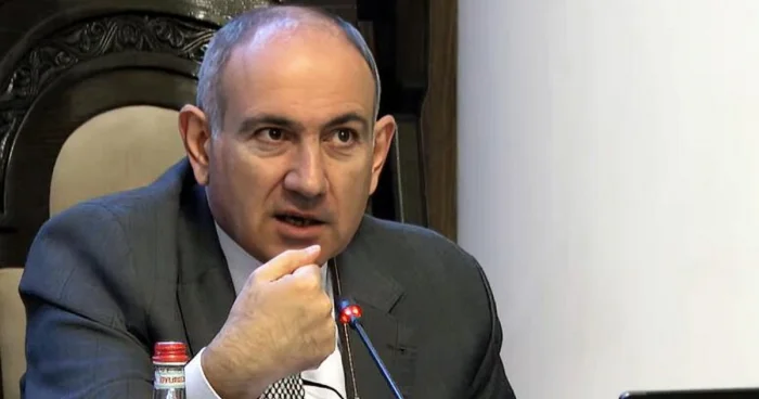 Paşinyan yeni katolikos seçilməsini tələb edib VİDEO