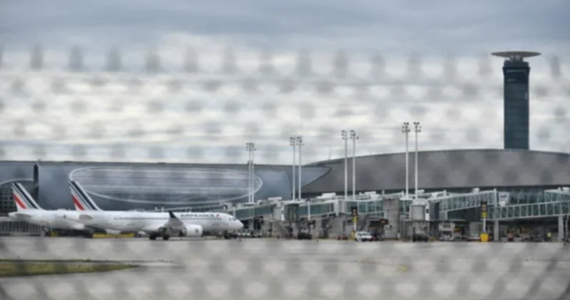 Fransada bu səbəbdən aviareyslər LƏĞV EDİLDİ