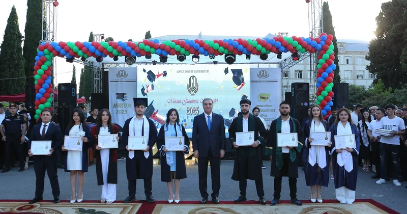 Gəncə: “Məzun günü” böyük coşqu və sevinclə qeyd olunub