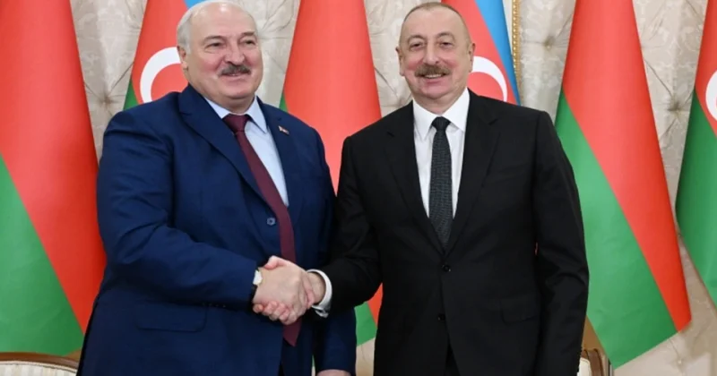 Алиев поздравил Лукашенко