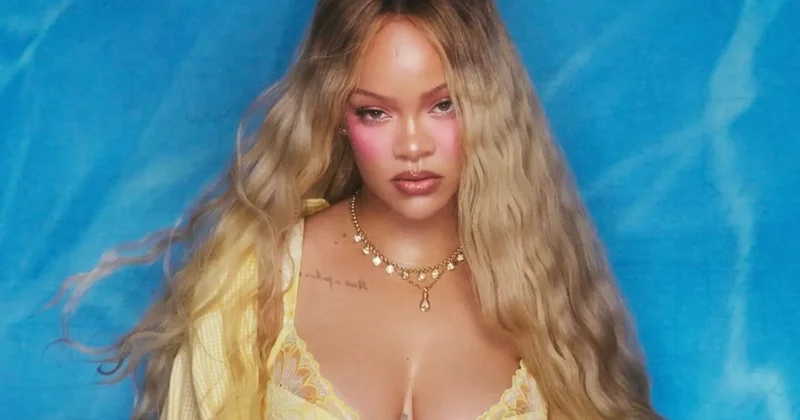 Rihanna reklam çəkilişində