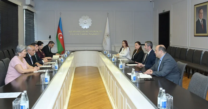 Bu sahələr arasında əməkdaşlığın genişləndirilməsi istiqamətində görüş Fotolar