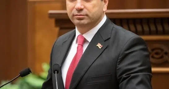Simonyan məhkəməyə verildi