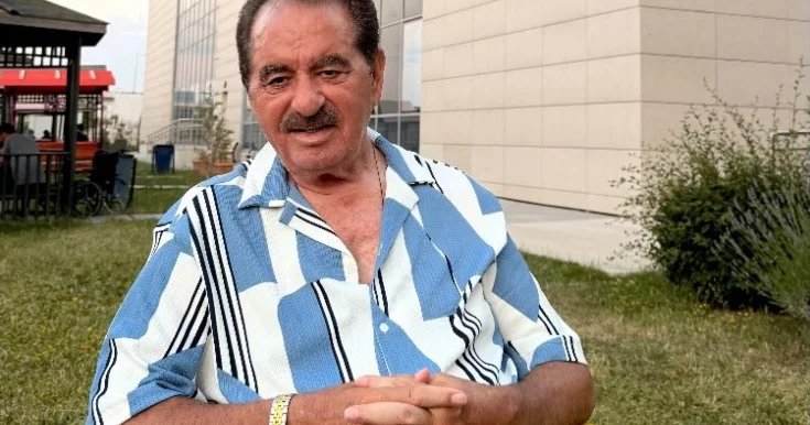 İbrahim Tatlıses xəstəxanadan paylaşım etdi Foto